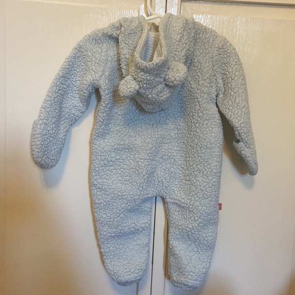 Magnificent Baby Smart Close magnetic bunting. Light blue, 6m - Picture 8 of 9